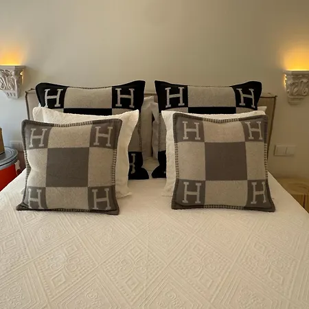Chiado Luxury Camoes Apartment *