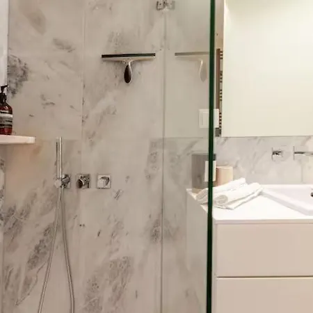 Chiado Luxury Camoes Apartment Lisbon