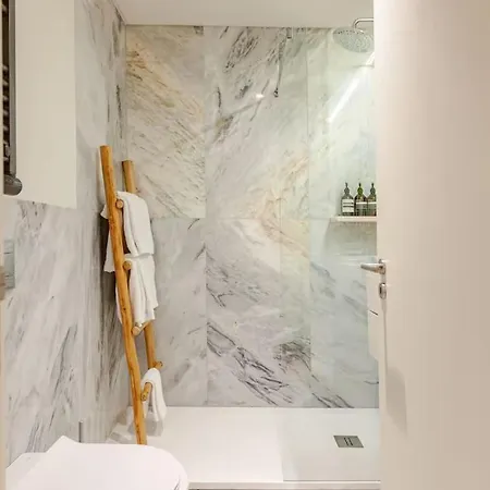 Chiado Luxury Camoes Apartment Lisbon
