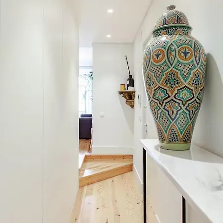Apartment Chiado Luxury Camoes *